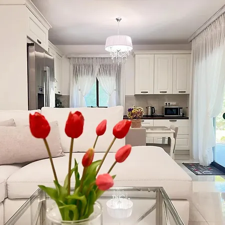 Terra Bianca Villa *